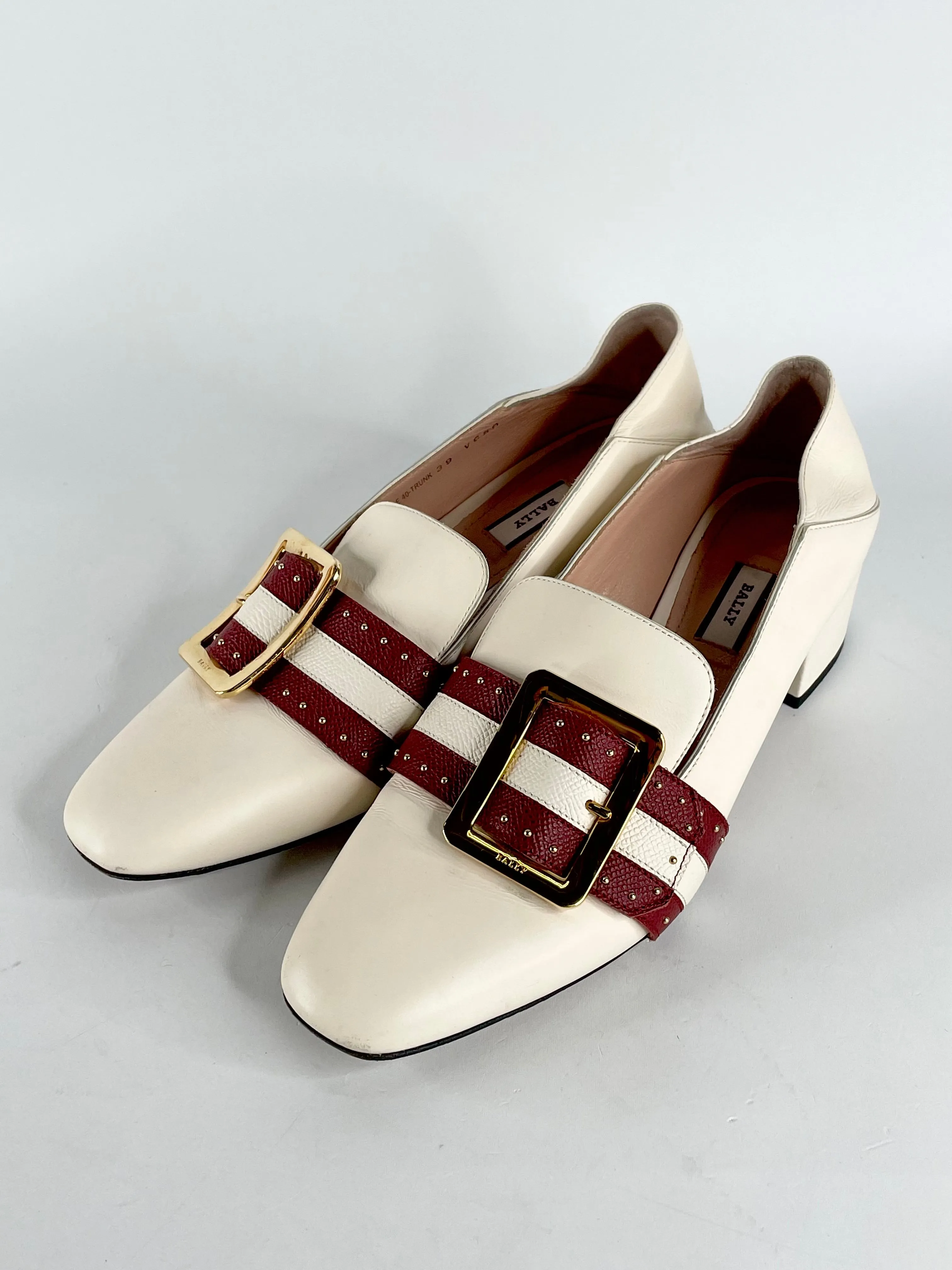 Bally Janelle Ecru Leather Loafers - EU39